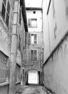 Façade postérieure du n° 141 et passage. © Région Bourgogne-Franche-Comté, Inventaire du patrimoine Façade postérieure du n° 141 et passage. © Région Bourgogne-Franche-Comté, Inventaire du patrimoine