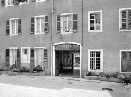 Rez-de-chaussée et premier étage de l'élévation postérieure. © Région Bourgogne-Franche-Comté, Inventaire du patrimoine