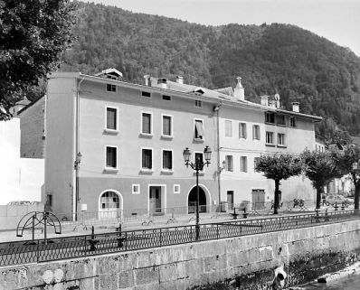 Vue d'ensemble sur la rue des Promenades. © Région Bourgogne-Franche-Comté, Inventaire du patrimoine