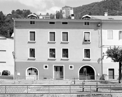 Maison (19e siècle) au n° 3 rue des Promenades. Maison (AI 33). © Région Bourgogne-Franche-Comté, Inventaire du patrimoine