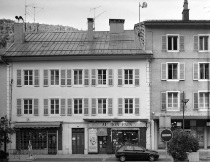 Vue d'ensemble rue de la République. © Région Bourgogne-Franche-Comté, Inventaire du patrimoine
