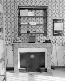 Cheminée en brocatelle, à l'étage. © Région Bourgogne-Franche-Comté, Inventaire du patrimoine