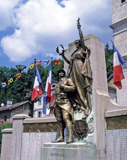 Vue d'ensemble, de trois quarts droite. © Région Bourgogne-Franche-Comté, Inventaire du patrimoine
