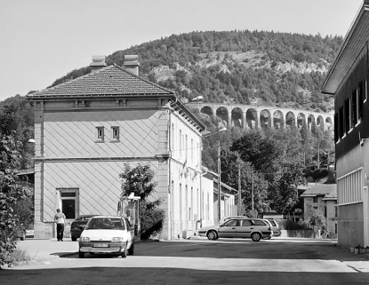 Bâtiment des voyageurs : façade latérale gauche. © Région Bourgogne-Franche-Comté, Inventaire du patrimoine Bâtiment des voyageurs : façade latérale gauche. © Région Bourgogne-Franche-Comté, Inventaire du patrimoine