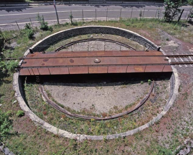 Vue d'ensemble plongeante, depuis l'est. © Région Bourgogne-Franche-Comté, Inventaire du patrimoine Vue d'ensemble plongeante, depuis l'est. © Région Bourgogne-Franche-Comté, Inventaire du patrimoine