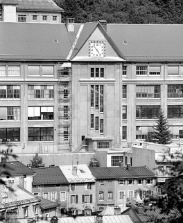 Bâtiment B : avant-corps. © Région Bourgogne-Franche-Comté, Inventaire du patrimoine Bâtiment B : avant-corps. © Région Bourgogne-Franche-Comté, Inventaire du patrimoine