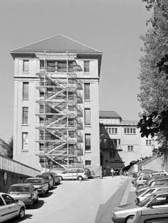 Bâtiment B : façade latérale droite. © Région Bourgogne-Franche-Comté, Inventaire du patrimoine Bâtiment B : façade latérale droite. © Région Bourgogne-Franche-Comté, Inventaire du patrimoine