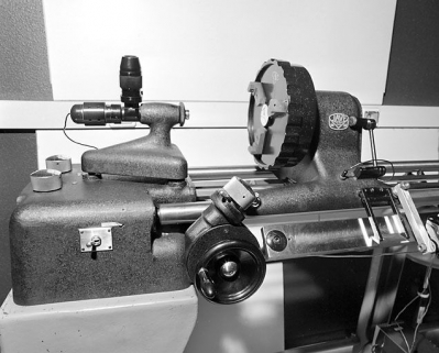 Source lumineuse et partie mobile. © Région Bourgogne-Franche-Comté, Inventaire du patrimoine