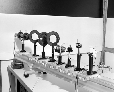 Banc d'optique. Bâtiment de l'enseignement (F), Optique instrumentale (salle F011). © Région Bourgogne-Franche-Comté, Inventaire du patrimoine