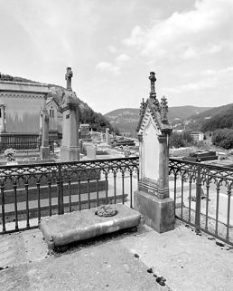 Tombeau de Julie Girod : vue d'ensemble. © Région Bourgogne-Franche-Comté, Inventaire du patrimoine