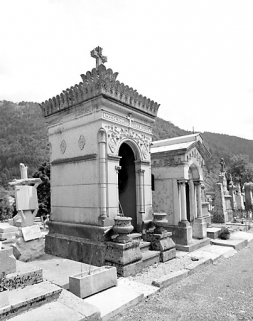 Vue d'ensemble, de trois quarts gauche. © Région Bourgogne-Franche-Comté, Inventaire du patrimoine