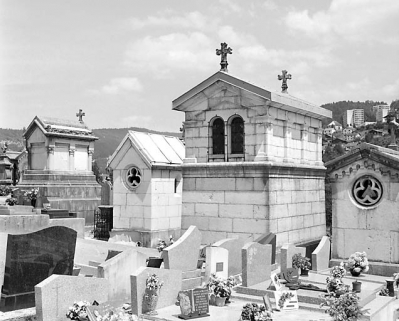 Elévation postérieure. © Région Bourgogne-Franche-Comté, Inventaire du patrimoine Elévation postérieure. © Région Bourgogne-Franche-Comté, Inventaire du patrimoine