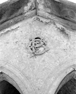 Monogramme. © Région Bourgogne-Franche-Comté, Inventaire du patrimoine