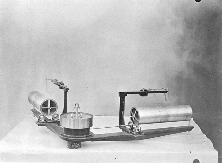 [Enregistreur du sismographe Mainka-Bosch], 1911. © Région Bourgogne-Franche-Comté, Inventaire du patrimoine