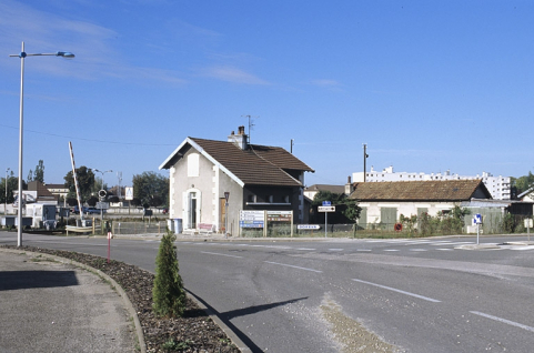Vue d'ensemble, depuis l'est. © Région Bourgogne-Franche-Comté, Inventaire du patrimoine
