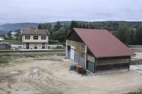 Vue d'ensemble depuis l'est. © Région Bourgogne-Franche-Comté, Inventaire du patrimoine