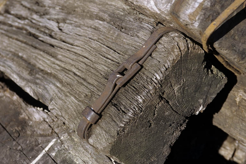 Extrémité d'une traverse avec frettage Delor. © Région Bourgogne-Franche-Comté, Inventaire du patrimoine Extrémité d'une traverse avec frettage Delor. © Région Bourgogne-Franche-Comté, Inventaire du patrimoine