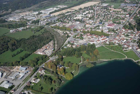 Vue aérienne rapprochée du quartier de la gare, depuis le sud-est. © Région Bourgogne-Franche-Comté, Inventaire du patrimoine