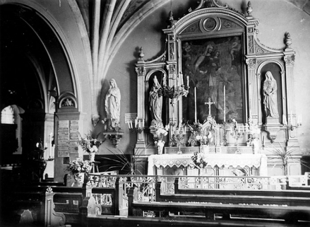 Tableau intégré dans l'autel secondaire sud. © Région Bourgogne-Franche-Comté, Inventaire du patrimoine