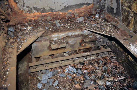 Viaduc : appareil d'appui mobile à 5 galets de roulement. © Région Bourgogne-Franche-Comté, Inventaire du patrimoine