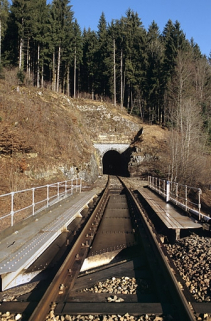 Pont sur la route nationale n° 5 : tablier, depuis la voie côté La Cluse. © Région Bourgogne-Franche-Comté, Inventaire du patrimoine
