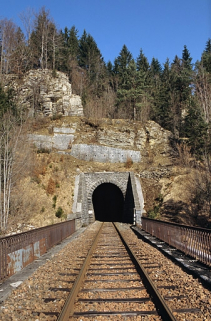 Tunnel : tête du côté La Cluse. © Région Bourgogne-Franche-Comté, Inventaire du patrimoine