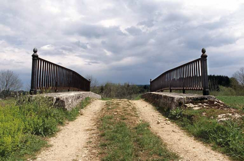 Tablier en dos-d'âne. © Région Bourgogne-Franche-Comté, Inventaire du patrimoine