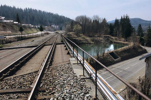 Pont et viaduc : tablier depuis la voie côté Andelot-en-Montagne, avec bassin de retenue Gaudard. © Région Bourgogne-Franche-Comté, Inventaire du patrimoine