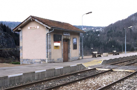 Abri de voyageurs. © Région Bourgogne-Franche-Comté, Inventaire du patrimoine Abri de voyageurs. © Région Bourgogne-Franche-Comté, Inventaire du patrimoine
