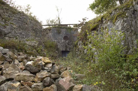 Bâtiment (poudrière ?). © Région Bourgogne-Franche-Comté, Inventaire du patrimoine