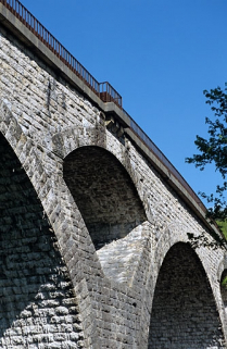 Voûte d'élégissement et refuge, vus de trois quarts. © Région Bourgogne-Franche-Comté, Inventaire du patrimoine Voûte d'élégissement et refuge, vus de trois quarts. © Région Bourgogne-Franche-Comté, Inventaire du patrimoine