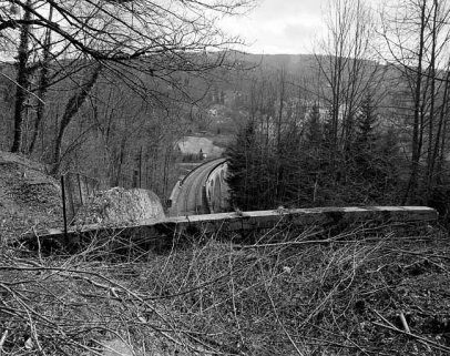 Tête côté Andelot-en-Montagne : partie supérieure de la tranchée couverte. © Région Bourgogne-Franche-Comté, Inventaire du patrimoine Tête côté Andelot-en-Montagne : partie supérieure de la tranchée couverte. © Région Bourgogne-Franche-Comté, Inventaire du patrimoine