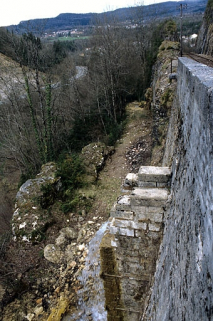 Débouché du premier aqueduc. © Région Bourgogne-Franche-Comté, Inventaire du patrimoine