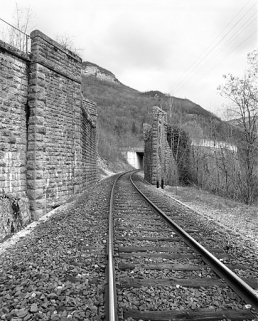 Vue d'ensemble, depuis le côté La Cluse (ouest). © Région Bourgogne-Franche-Comté, Inventaire du patrimoine