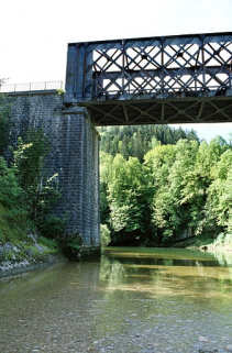 Extrémité côté La Cluse et culée, depuis l'amont. © Région Bourgogne-Franche-Comté, Inventaire du patrimoine