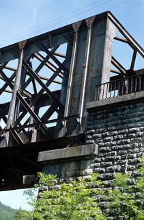 Extrémité côté Andelot-en-Montagne et culée, depuis l'amont : détail. © Région Bourgogne-Franche-Comté, Inventaire du patrimoine