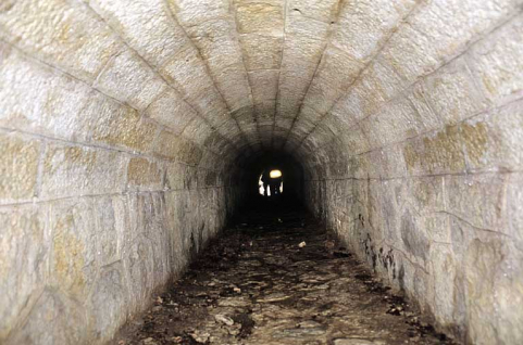 Aqueduc : intérieur. © Région Bourgogne-Franche-Comté, Inventaire du patrimoine Aqueduc : intérieur. © Région Bourgogne-Franche-Comté, Inventaire du patrimoine