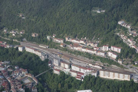 Vue aérienne, depuis le nord-est. © Région Bourgogne-Franche-Comté, Inventaire du patrimoine