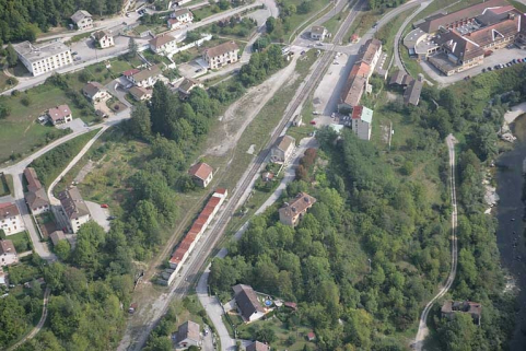 Vue aérienne du quartier de la gare, depuis le sud-ouest. © Région Bourgogne-Franche-Comté, Inventaire du patrimoine