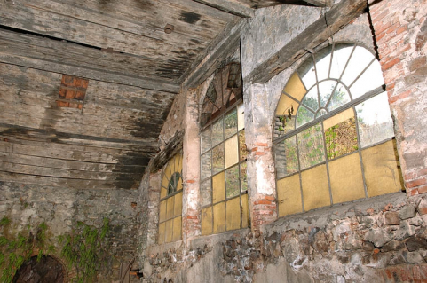 Mur sud de l'ancienne chaufferie et salle des machines. © Région Bourgogne-Franche-Comté, Inventaire du patrimoine Mur sud de l'ancienne chaufferie et salle des machines. © Région Bourgogne-Franche-Comté, Inventaire du patrimoine