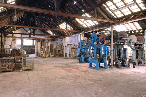 Vue d'ensemble de l'atelier dit des Balanciers depuis le nord. © Région Bourgogne-Franche-Comté, Inventaire du patrimoine Vue d'ensemble de l'atelier dit des Balanciers depuis le nord. © Région Bourgogne-Franche-Comté, Inventaire du patrimoine