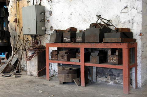 Atelier dit des Balanciers. Matrices de presses. © Région Bourgogne-Franche-Comté, Inventaire du patrimoine Atelier dit des Balanciers. Matrices de presses. © Région Bourgogne-Franche-Comté, Inventaire du patrimoine