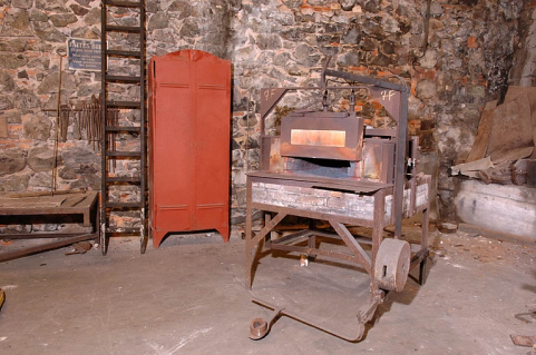 Four de plan rectangulaire (lettre D sur le plan de localisation). © Région Bourgogne-Franche-Comté, Inventaire du patrimoine Four de plan rectangulaire (lettre D sur le plan de localisation). © Région Bourgogne-Franche-Comté, Inventaire du patrimoine