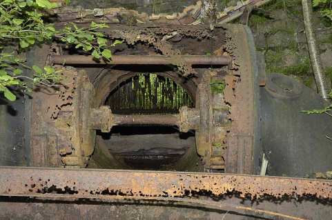 Turbine hydraulique à axe horizontal. Détail (les aubes ont disparu). © Région Bourgogne-Franche-Comté, Inventaire du patrimoine