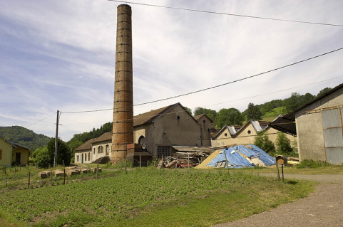 Vue de trois quarts arrière. © Région Bourgogne-Franche-Comté, Inventaire du patrimoine