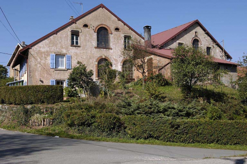 Vue d'ensemble depuis l'est. © Région Bourgogne-Franche-Comté, Inventaire du patrimoine