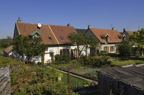 Façade sur jardin des maisons de la cité ouvrière. © Région Bourgogne-Franche-Comté, Inventaire du patrimoine