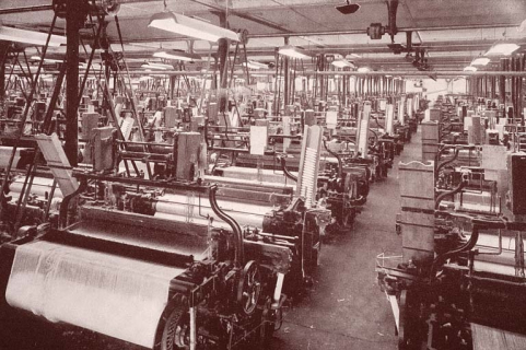 [Intérieur du tissage : atelier des métiers à tisser]. © Région Bourgogne-Franche-Comté, Inventaire du patrimoine