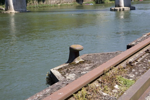 Bitte d'amarrage. © Région Bourgogne-Franche-Comté, Inventaire du patrimoine Bitte d'amarrage. © Région Bourgogne-Franche-Comté, Inventaire du patrimoine