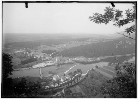 Vue plongeante depuis le sud, Manias phot., s.d. [début 20e siècle]. © Région Franche-Comté, Inventaire du patrimoine, ADAGP, 2006